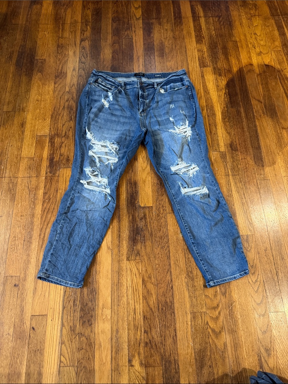 Judy Blue Distressed Blue Slim Straight Jeans